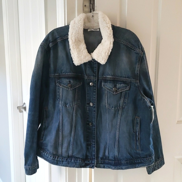 Good American Jackets & Coats Good American Sherpa Collar Denim